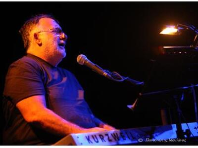 Θάνος Μικρούτσικος: «Θέλω να τελειώσω το...