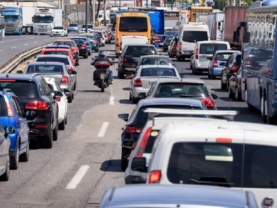 Απλήρωτα τέλη κυκλοφορίας: Καταφθάνουν ε...