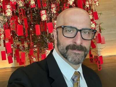 Παραιτήθηκε Έλληνας επικεφαλής εμβολιασμ...