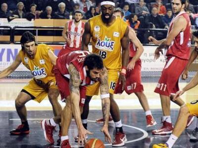 Ο Απόλλωνας κοίταξε κατά διαστήματα στα ...