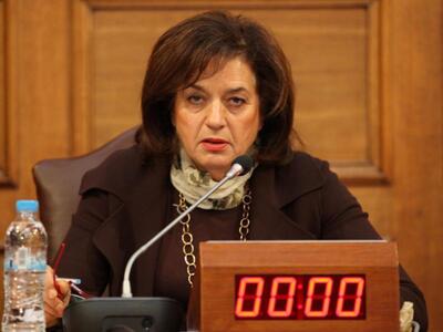 "Ρουκέτες" απο τη Βάσω Παπανδρ...