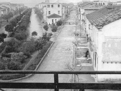 Τη φωτογραφία που "ανέβασε" στο patrasmemories ο Άρης Μπετχαβάς...