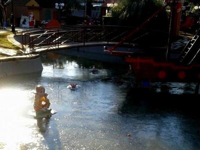 Αίγιο: Πάγωσε η μικρή λίμνη του πάρκου σ...