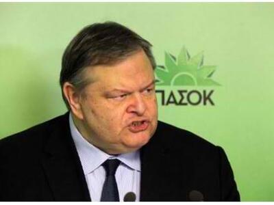 Βενιζέλος: Οι κλακαδόροι δεν ανήκουν στη...