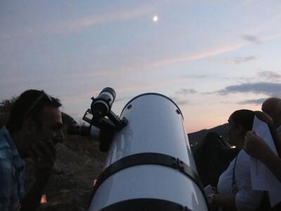 Αστροβραδιά στην Πλατεία Κυδωνιάτη στο Γηροκομείο