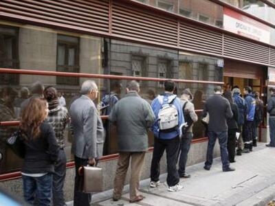 Χάθηκαν μισό εκατομμύριο θέσεις εργασίας...