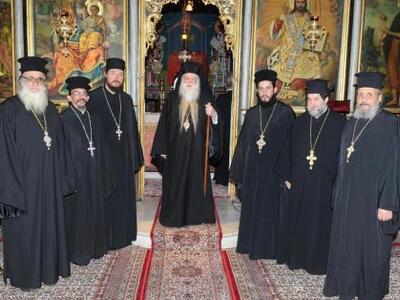 Αιγιάλεια: Χειροθεσίες κληρικών από τον ...