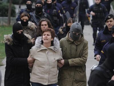 Πόλα Ρούπα στη δίκη του Επαναστατικού Αγ...