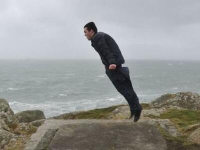 Αγγλία: Τους πήρε και τους σήκωσε (στην ...