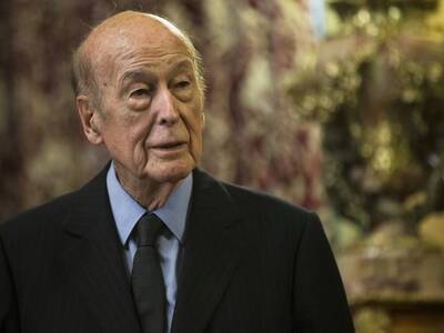 Γαλλία: Σε στενό οικογενειακό κύκλο το τ...