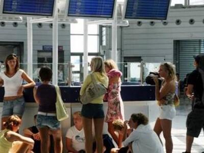 Η απόβαση των Πολωνών: 380.000 τουρίστες...