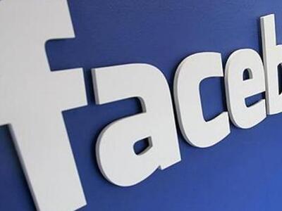  Τέσσερις στους δέκα Έλληνες είναι στο facebook