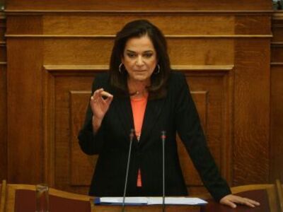 Διεγράφη και από τη Ν.Δ. η Ντόρα Μπακογιάννη