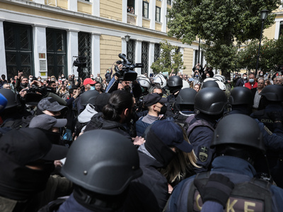 Βίντεο από το εσωτερικό της Ευελπίδων- Φ...