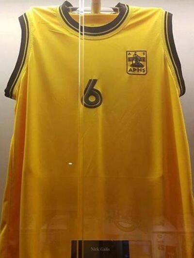 twitter.com/nbahellas