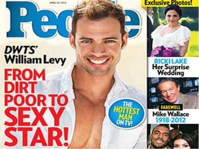 Ο ξανθός γόης Γουίλιαμ Λέβι ξετρελαίνει ...