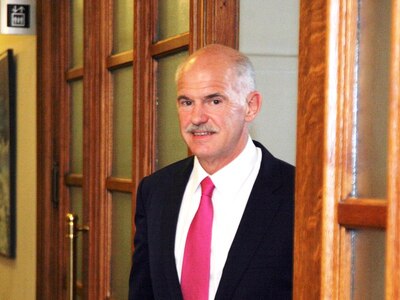 Ο Παπανδρέου πήγε στις Βρυξέλλες με το α...