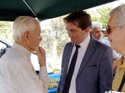 Κώστας Καρπέτας: Η πολιτική Φαρμάκη ναρκ...