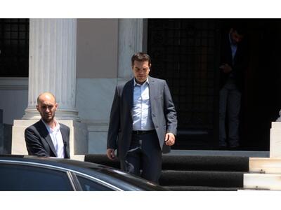 Aπό Δευτέρα ανασχηματισμός και κάλπες το φθινόπωρο