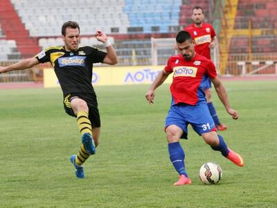 Φούτμπολ Λιγκ: Ζωντανές τις ελπίδες για ...