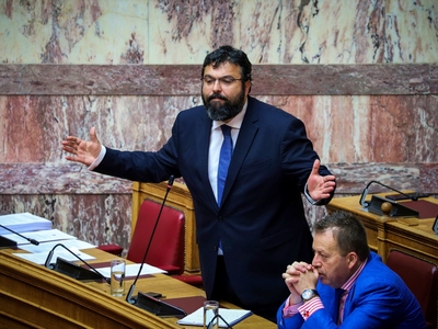 Ψηφίστηκε η τροπολογία για την αναδιάρθρ...