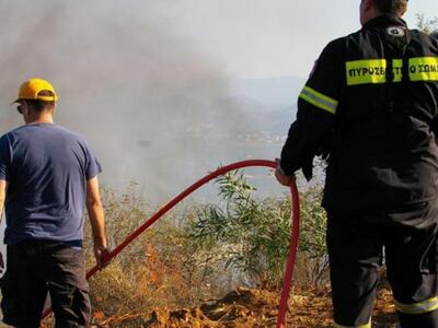 Αιτωλοακαρνανία : Φωτιά στην Παλαιομάνιν...
