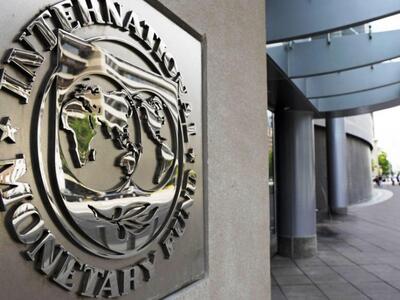 Το ΔΝΤ διαφωνεί με τη λιτότητα στην Ελλά...