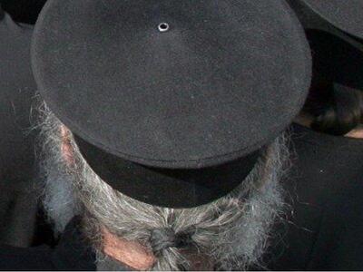 Πάτρα: Ένταση στη ΔΕΗ με ιερέα που θέλησ...