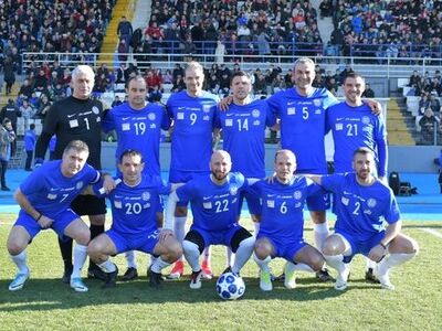 Νίκη και αποθέωση για τους Legends 2004 ...