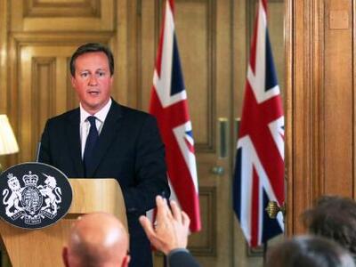 Αναταράξεις στο Λονδίνο από το δημοψήφισ...