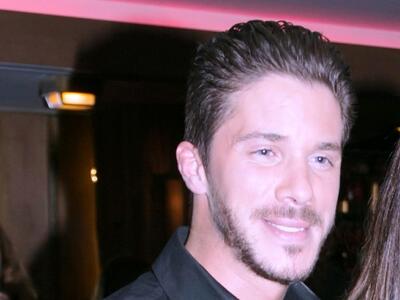 Με νέο αμόρε ο Πατρινός τραγουδιστής Νίκ...