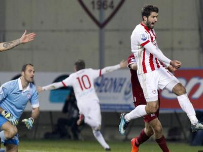 Σουπερλίγκ: Ο Ολυμπιακός πέρασε από τη Λ...