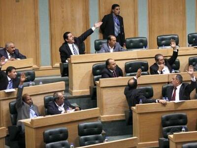 Ιορδανός βουλευτής πυροβολεί συνάδελφο τ...