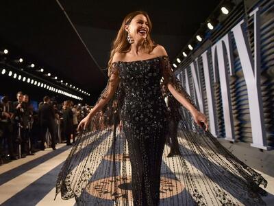 ΣΟΦΙΑ ΒΕΡΓΚΑΡΑ ΜΕ RALPH & RUSSO