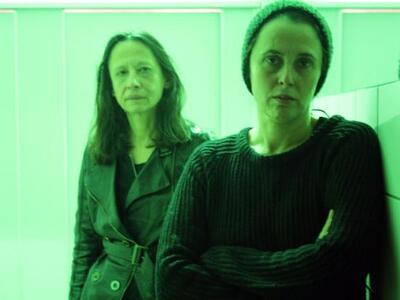 Η Π. Μπουζούρη δεξιά με την Άντζελα Μπρο...