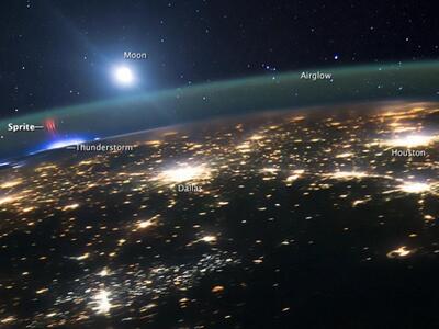 Εντυπωσιακά «κόκκινα ξωτικά» φωτογραφήθη...