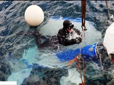 Ξεκίνησε η ανέλκυση του μοιραίου αεροσκά...