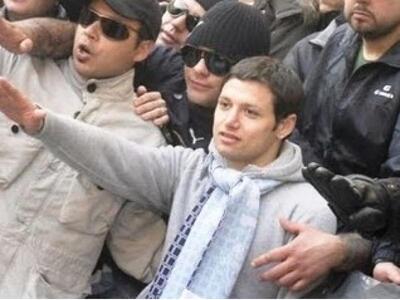 Πρόστιμο 10.000 ευρώ, επειδή χαιρέτησε ναζιστικά!