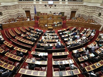 Τροπολογία ΣΥΡΙΖΑ για αναστολή πλειστηρι...