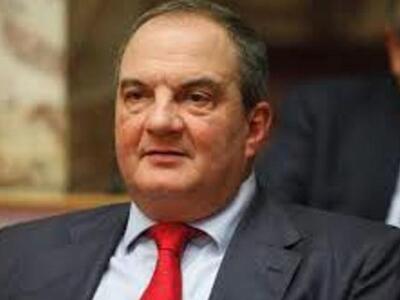 Απών από την ψηφοφορία για τις τηλεοπτικ...