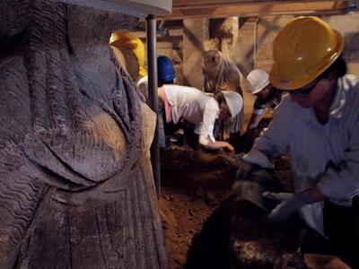 Αμφίπολη: Το αίνιγμα της σκάλας - Αύριο ...