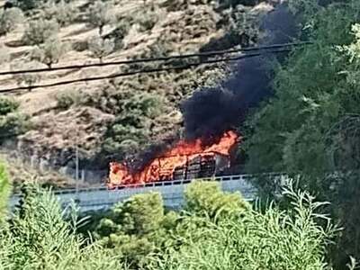 Διακοπτό: Φωτιά σε νταλίκα– Διακόπηκε πρ...