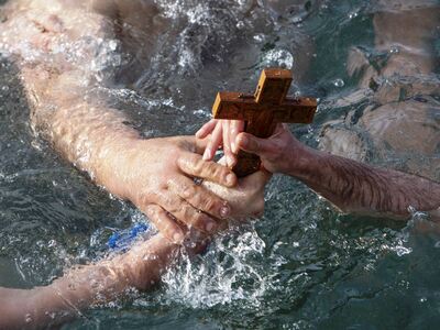 Στο Αίγιο για τα Θεοφάνεια ο Περιφερειάρ...