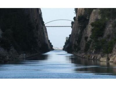 Ιστιοφόρο προσάραξε τα ξημερώματα στον Ι...