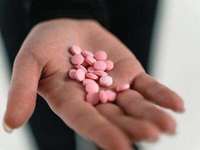Χάπια ιωδίου: Γιατί έσπευσαν στα φαρμακε...