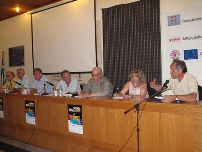 Συνάντηση Τ. Αποστολόπουλου με διευθυντέ...