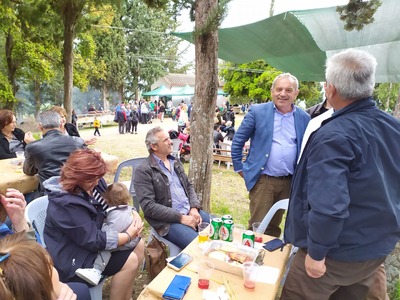 Στο λόφο του  Προφήτη Ηλία  Χαλανδρίτσας...