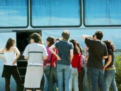 Και οι μαθητές του δημοτικού θα πηγαίνου...