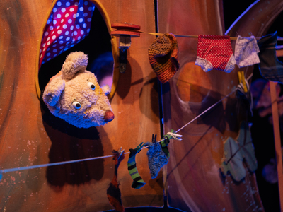 "Ιστορίες της Βελανιδιάς".