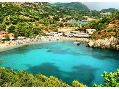 Ποιες είναι οι έξι ωραιότερες παραλίες τ...